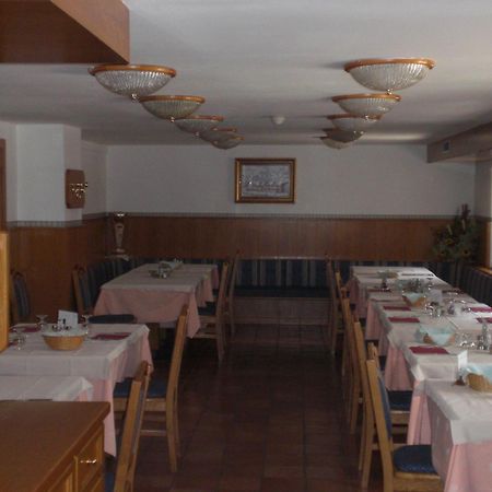 Hotel Edelweiss Пассо-дель-Тонале Екстер'єр фото