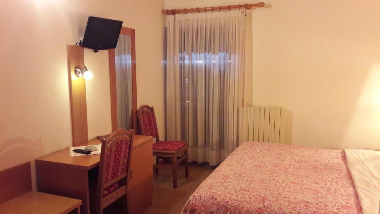 Hotel Edelweiss Пассо-дель-Тонале Екстер'єр фото