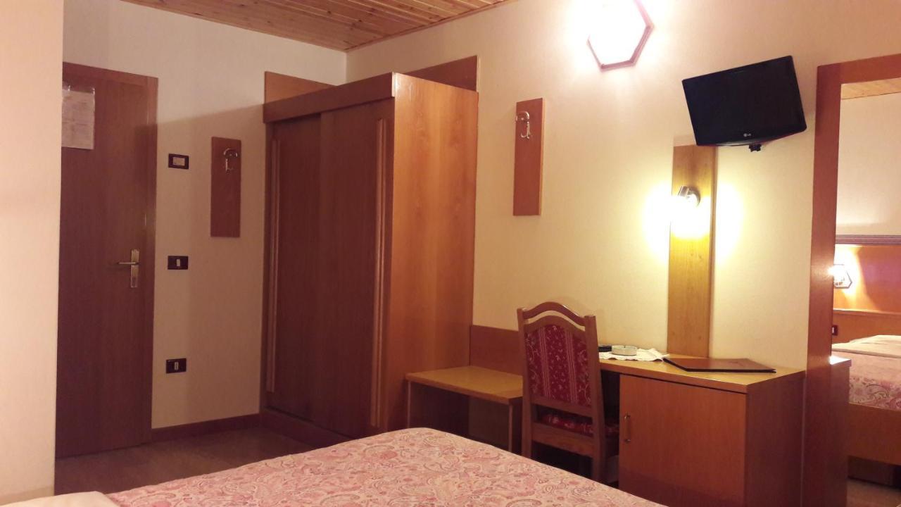 Hotel Edelweiss Пассо-дель-Тонале Екстер'єр фото